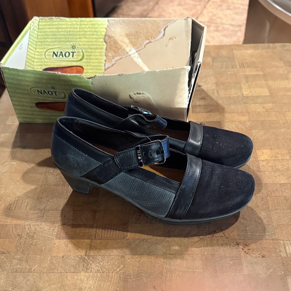 Naot Women's Black Suede and Leather Heels